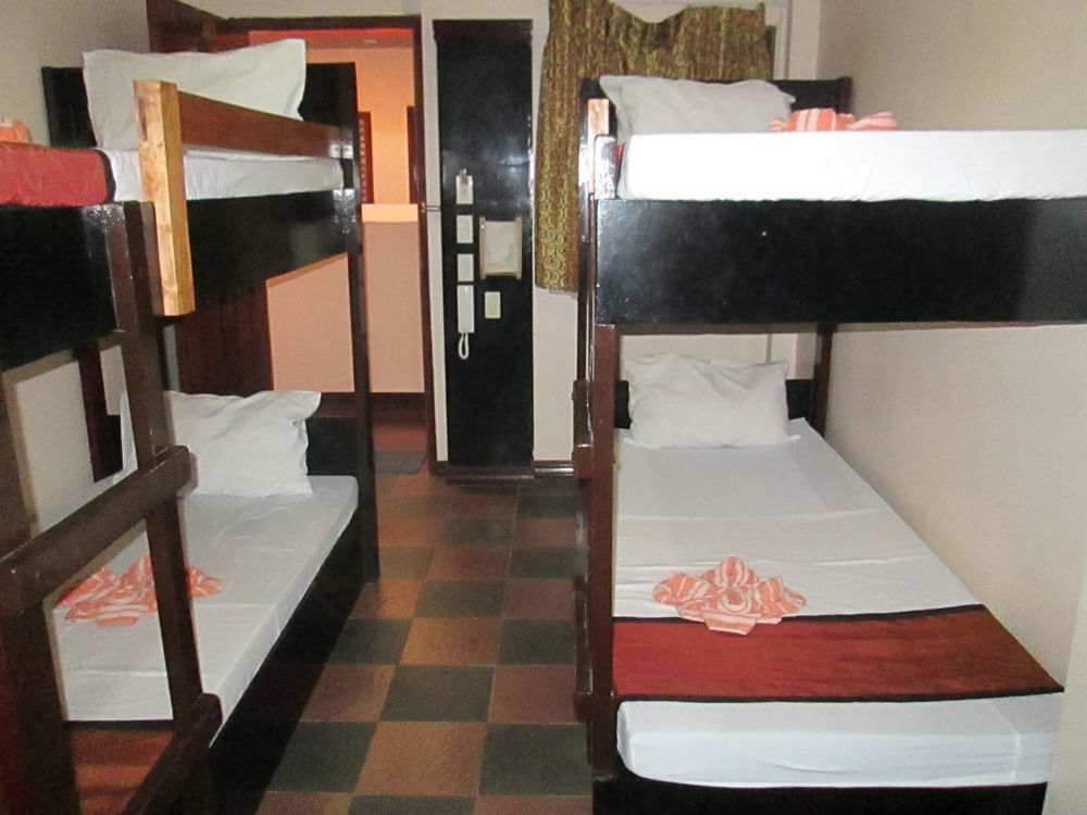 Corazon Tourist Inn Puerto Princesa ภายนอก รูปภาพ